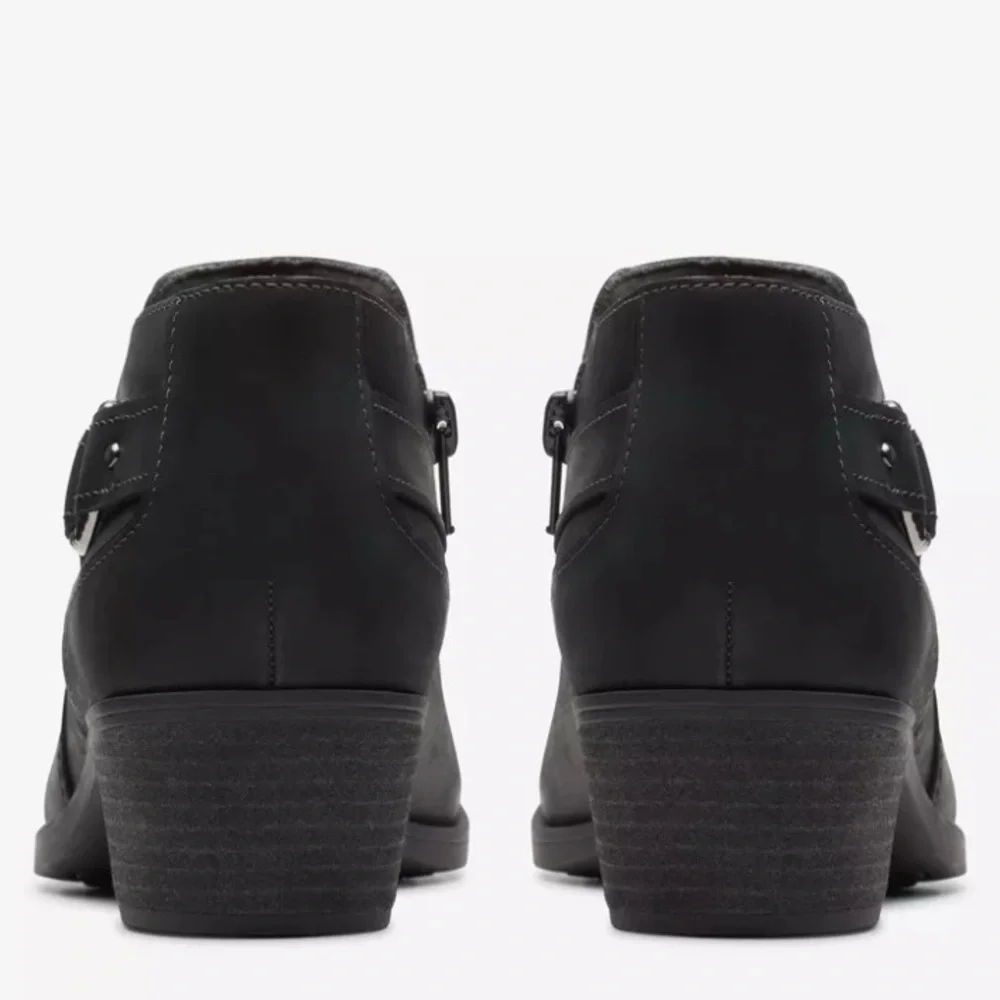 Clarks Charleton Grace black oily leather Ankle Boots new without the box 8-1/2W - Picture 5 of 8